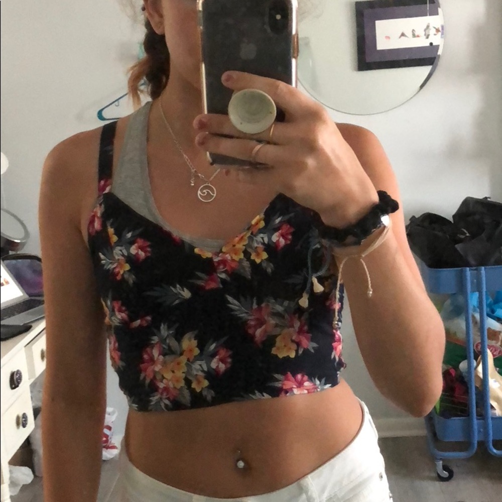 Black floral crop top